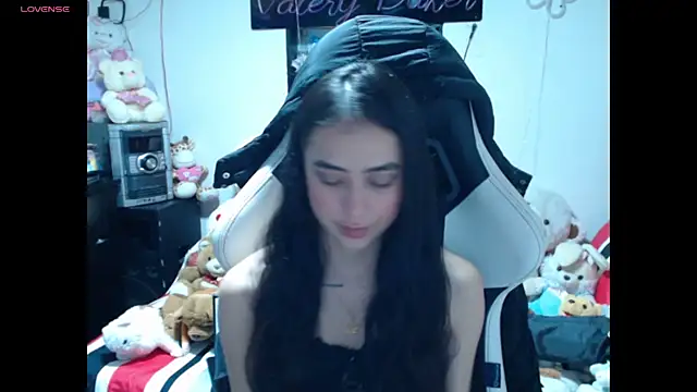 ValeryBaker  online show from 10-27-25, 11:55