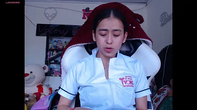 ValeryBaker  online show from 11-11-25, 06:25