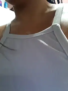 Ariakris online show from 04-14-26, 03:22