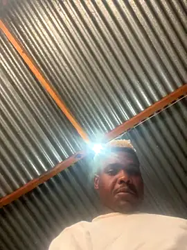 Maskman941 online show from 10-17-25, 02:08