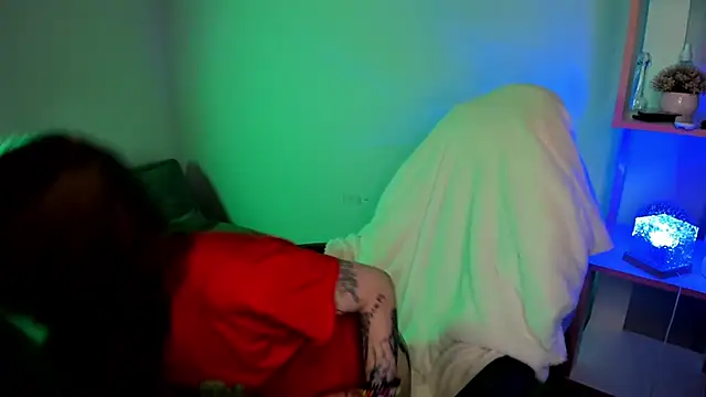 Mary Xextra online show from 10-22-25, 12:54