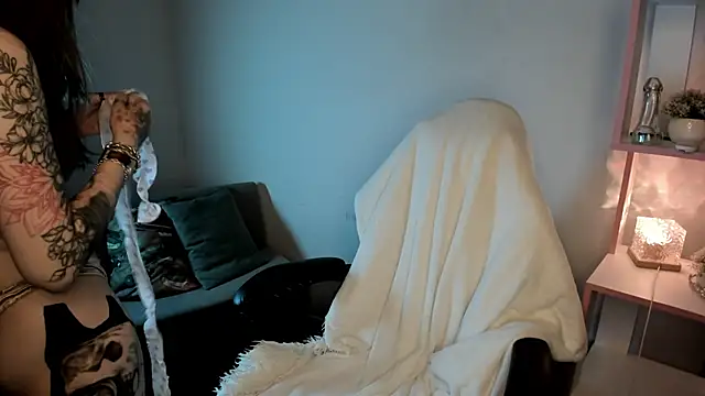 Mary Xextra online show from 10-04-25, 12:23