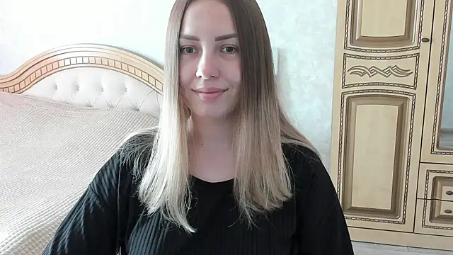 Snapshot of Mia_shy1 chatting on 09-13-25, 06:35 Mia shy1 online show from 09-13-25, 06:35