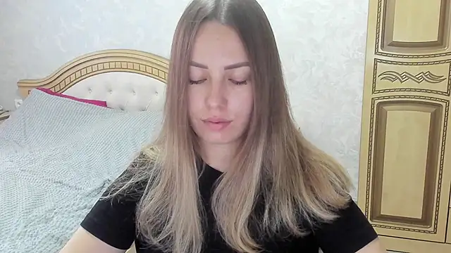 Mia shy1 online show from 11-14-25, 07:12