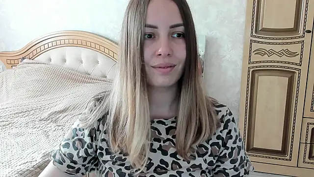 Snapshot of Mia_shy1 chatting on 10-04-25, 07:43 Mia shy1 online show from 10-04-25, 07:43