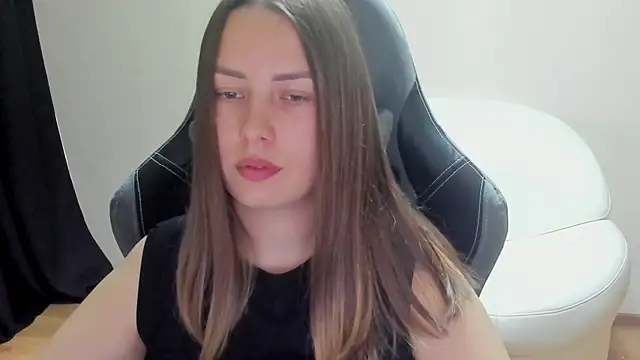 Mia shy1 online show from 06-05-26, 06:52