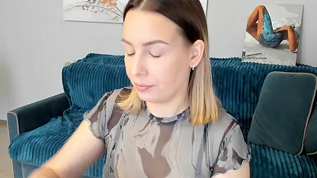 Snapshot of Mia_shy1 chatting on 02-25-25, 07:20 Mia shy1 online show from 02-25-25, 07:20