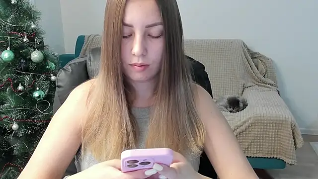 Mia shy1 online show from 12-17-25, 07:02