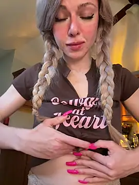 Snapshot of propertyofdaddy chatting on 04-08-26, 08:10 propertyofdaddy online show from 04-08-26, 08:10