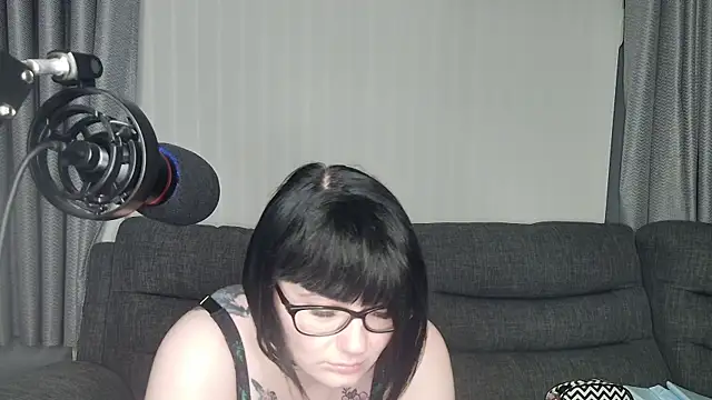 Snapshot of SquirtingIrishShannon chatting on 01-20-25, 09:53 SquirtingIrishShannon online show from 01-20-25, 09:53