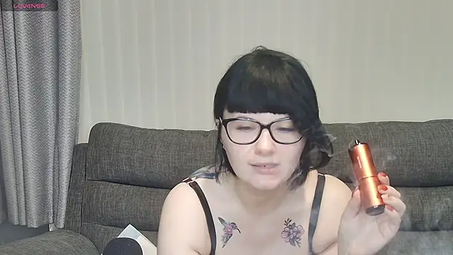 Snapshot of SquirtingIrishShannon chatting on 03-05-25, 08:32 SquirtingIrishShannon online show from 03-05-25, 08:32