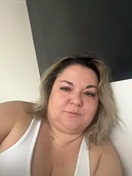 MikyVesela online show from 04-10-26, 07:26