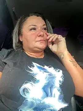 Snapshot of MikyVesela chatting on 09-27-25, 12:11 MikyVesela online show from 09-27-25, 12:11