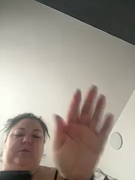 MikyVesela online show from 02-21-26, 09:00