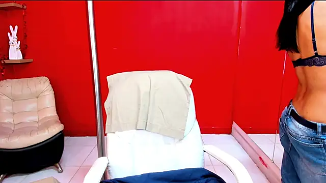 SaraSofia44 online show from 02-18-26, 12:52