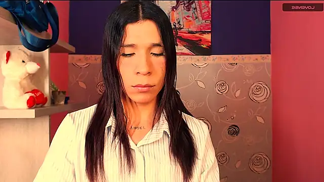 Snapshot of SaraSofia44 chatting on 03-01-25, 02:48 SaraSofia44 online show from 03-01-25, 02:48