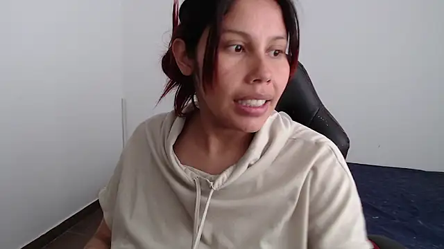 Snapshot of Ashley_A chatting on 02-01-25, 06:19 Ashley A online show from 02-01-25, 06:19