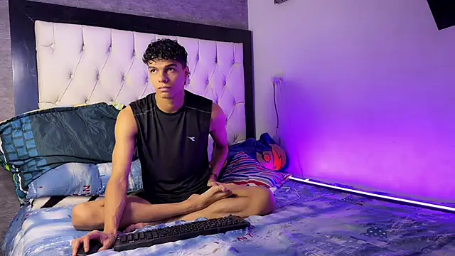 james dreams  online show from 06-18-26, 09:31