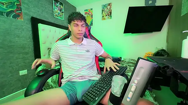 james dreams  online show from 06-12-26, 02:09