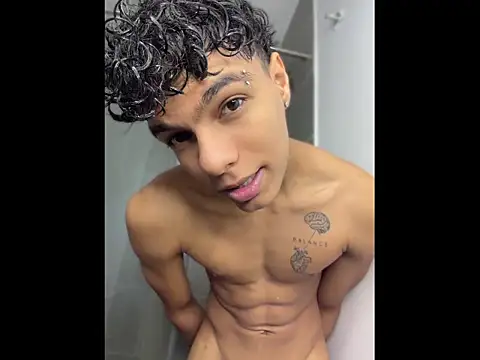 Snapshot of james_dreams_ chatting on 05-15-26, 11:03 james dreams online show from 05-15-26, 11:03