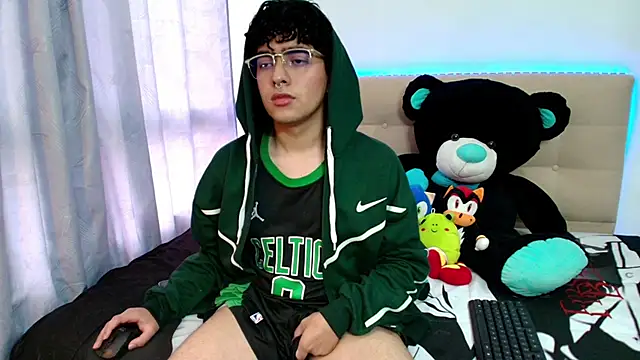 Snapshot of _nickconnor01 chatting on 12-15-24, 10:04  nickconnor01 online show from 12-15-24, 10:04