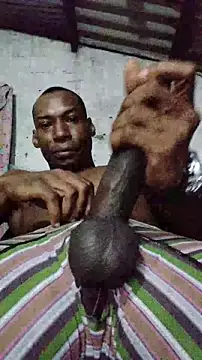 Snapshot of moro28vergon chatting on 10-26-25, 05:08 moro28vergon online show from 10-26-25, 05:08