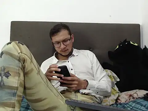 andy loverxx online show from 03-11-26, 12:04