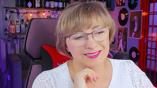 sugar vivien online show from 10-13-25, 01:12