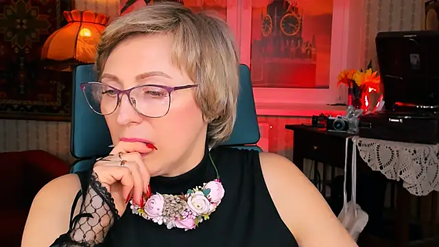 sugar vivien online show from 03-05-25, 07:06