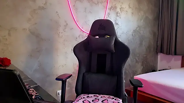 LeylaRosse online show from 09-30-25, 07:36