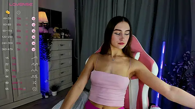 Milemissy online show from 11-27-25, 03:40