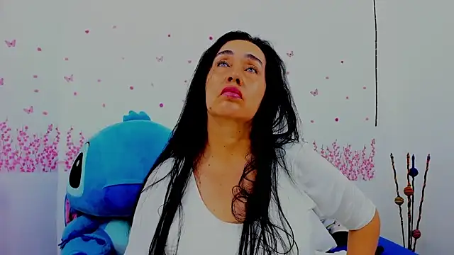 HorniestMilf online show from 06-11-26, 07:44