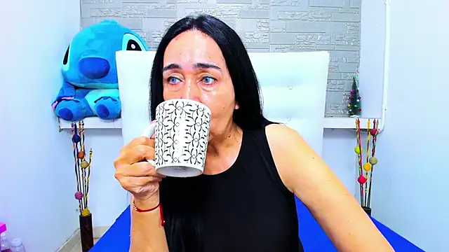 HorniestMilf online show from 10-11-25, 03:35