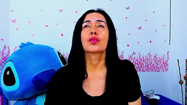 HorniestMilf online show from 06-04-26, 08:13