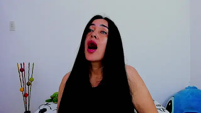 HorniestMilf online show from 02-04-26, 07:53