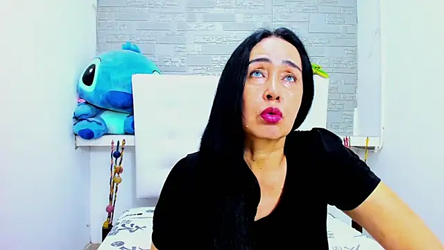 HorniestMilf online show from 09-10-25, 09:03