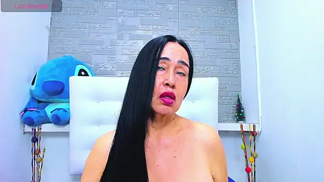 HorniestMilf online show from 10-27-25, 09:38