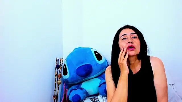 HorniestMilf online show from 05-30-26, 07:19