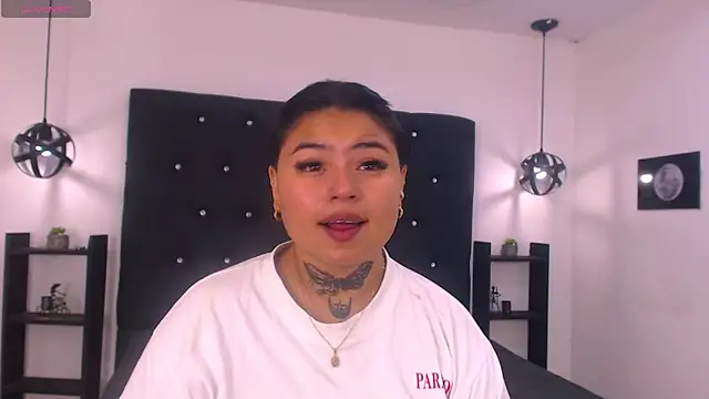 Mels  online show from 04-05-26, 03:40