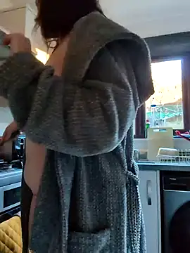 Snapshot of Joinus1988 chatting on 01-02-25, 09:33 Joinus1988 online show from 01-02-25, 09:33