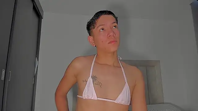 JulianRose 1 online show from 05-06-26, 11:47