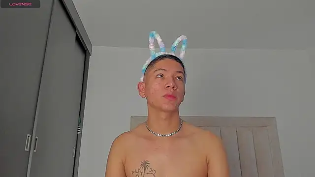 JulianRose 1 online show from 02-07-26, 11:40