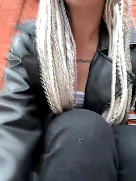 TwixCouple online show from 11-23-25, 01:10