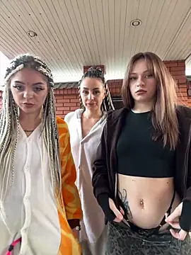 TwixCouple online show from 11-28-25, 01:11