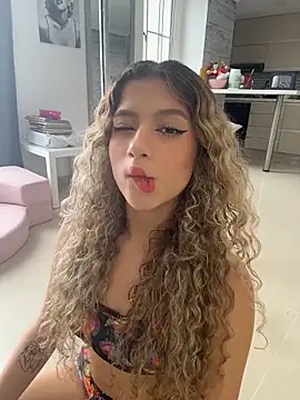 Snapshot of Melina-Smith chatting on 02-01-26, 06:06 Melina-Smith online show from 02-01-26, 06:06