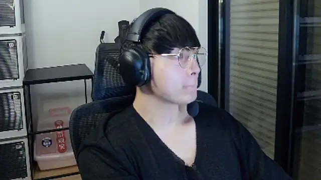 Tkcqcc online show from 03-06-26, 04:24