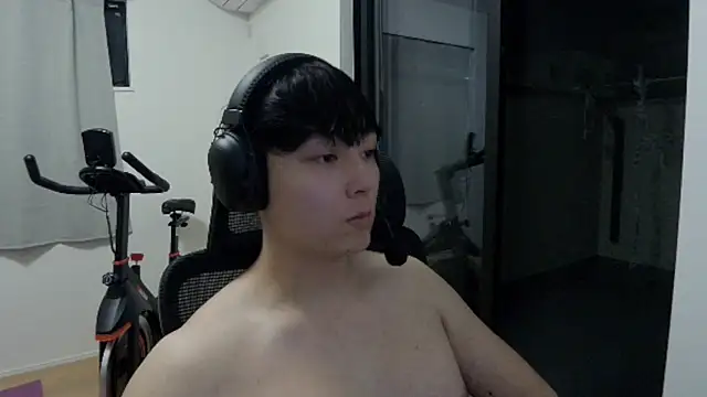 Snapshot of Tkcqcc chatting on 09-22-25, 11:27 Tkcqcc online show from 09-22-25, 11:27