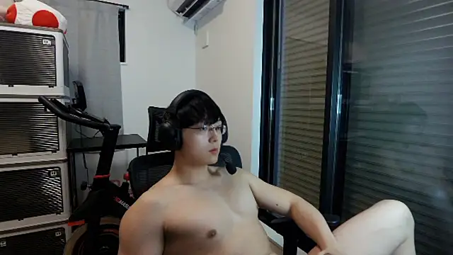 Snapshot of Tkcqcc chatting on 01-12-26, 04:47 Tkcqcc online show from 01-12-26, 04:47