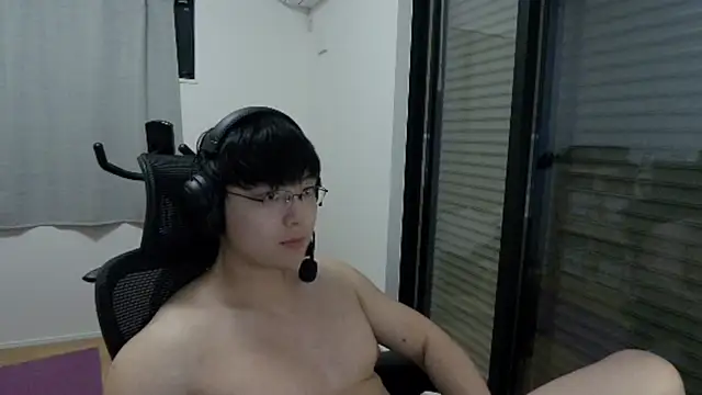 Snapshot of Tkcqcc chatting on 10-01-25, 04:44 Tkcqcc online show from 10-01-25, 04:44