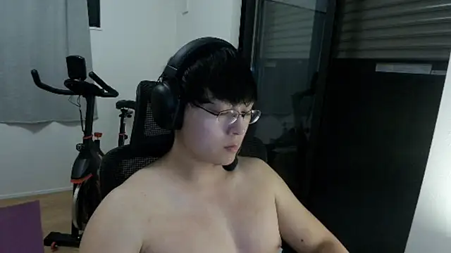 Snapshot of Tkcqcc chatting on 09-24-25, 04:46 Tkcqcc online show from 09-24-25, 04:46